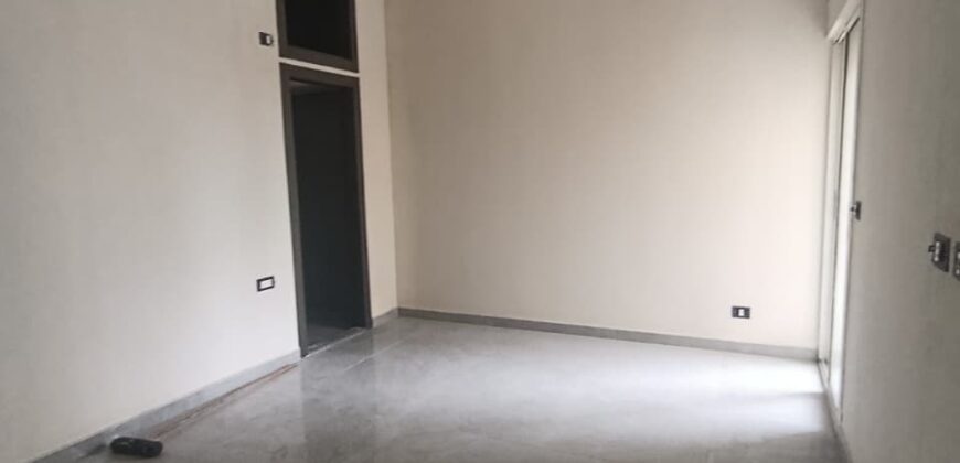 For Sale: Apartment in Bsalim