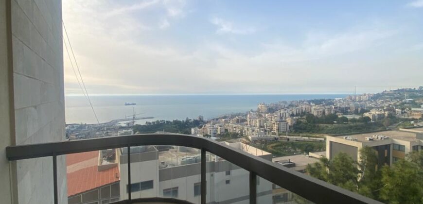 For Sale: Apartment in Dbayeh