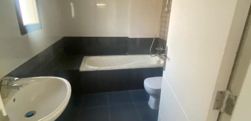 For Sale: Apartment in Dbayeh