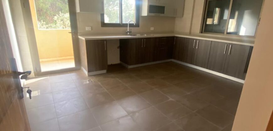 For Sale: Apartment in Dbayeh