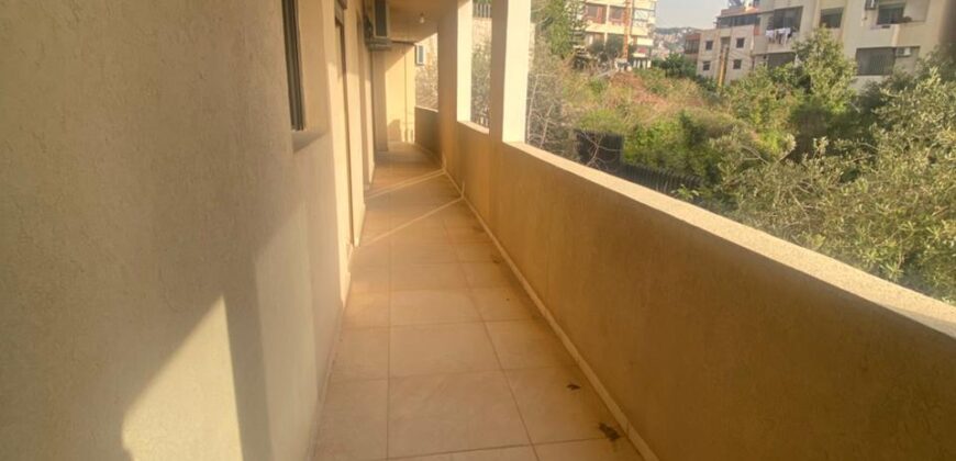 For Sale: Apartment in Dbayeh