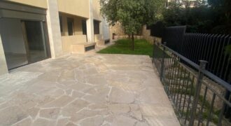 For Sale: Apartment in Dbayeh