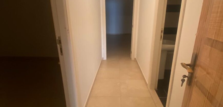 For Sale: Apartment in Dbayeh