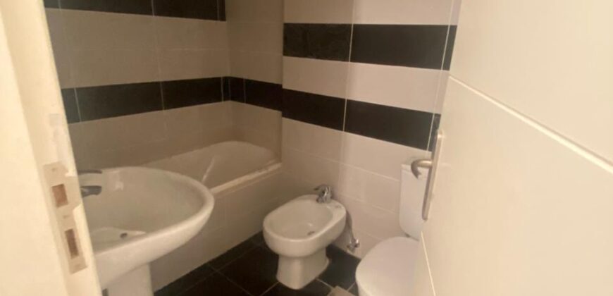 For Sale: Apartment in Dbayeh