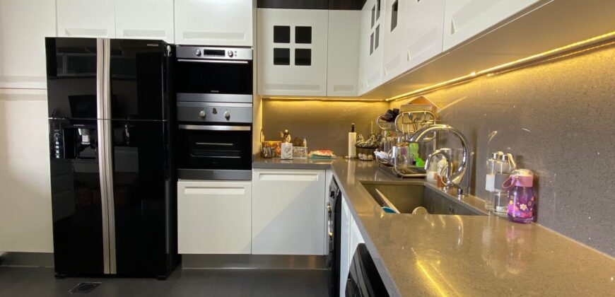 For Sale: Apartment in Dbayeh