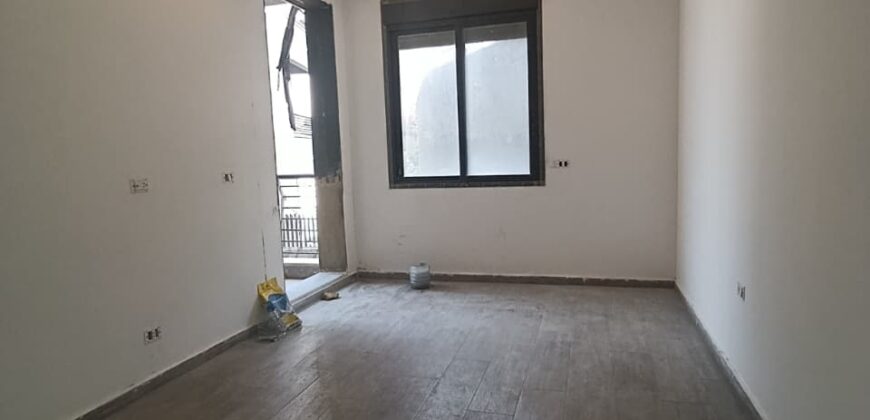 For Sale: Apartment in Fanar