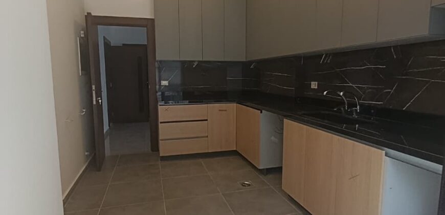 For Sale: Apartment in Fanar