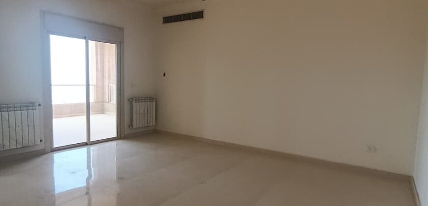 For Sale: Apartment in Mtayleb