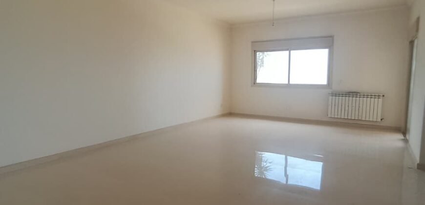 For Sale: Apartment in Mtayleb