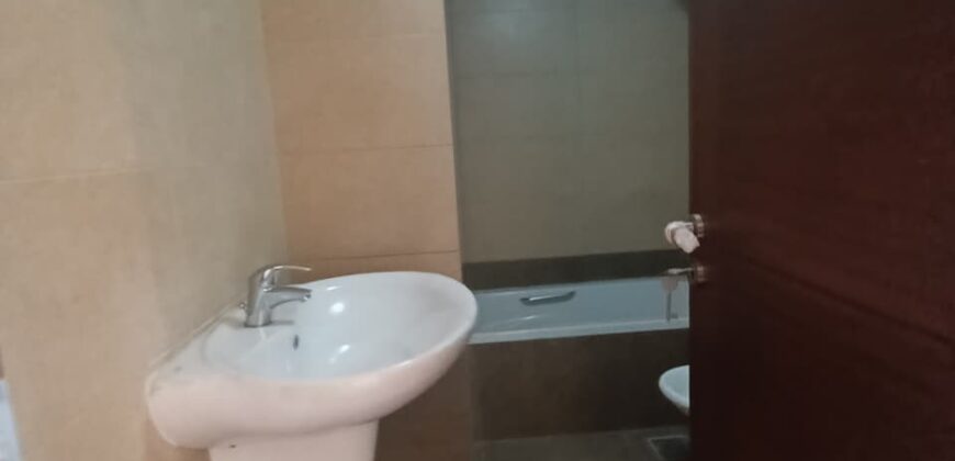For Sale: Apartment in Mtayleb