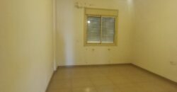 For Sale: Apartment in Mtayleb