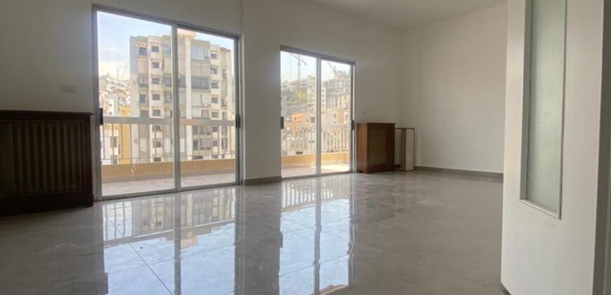 For Sale: Apartment in Antelias