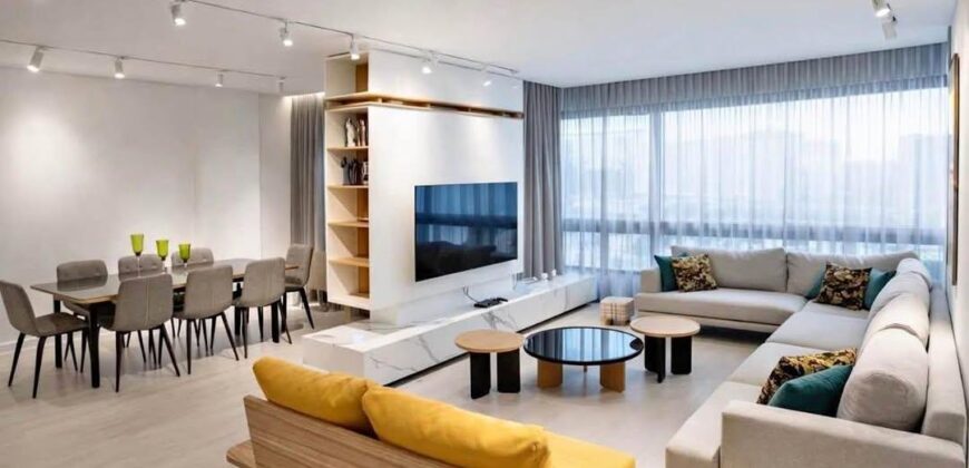 For Sale: Apartment in Achrafieh-Sioufi