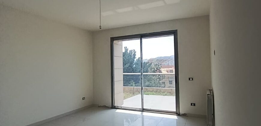 For Sale: Apartment in Daychounieh