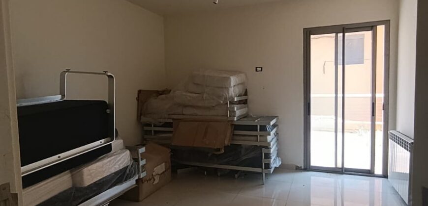 For Sale: Apartment in Daychounieh