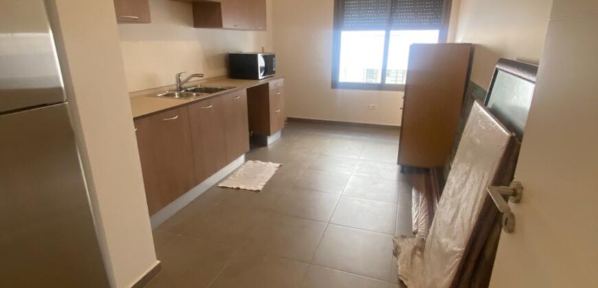 For Sale: Apartment in Awkar