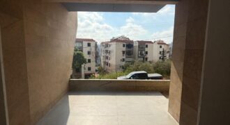 For Sale: Apartment in Daychounieh
