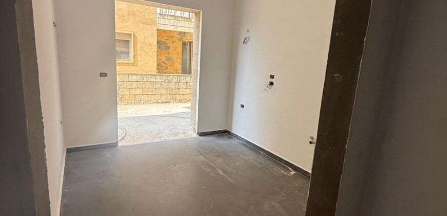 For Sale: Apartment in Daychounieh