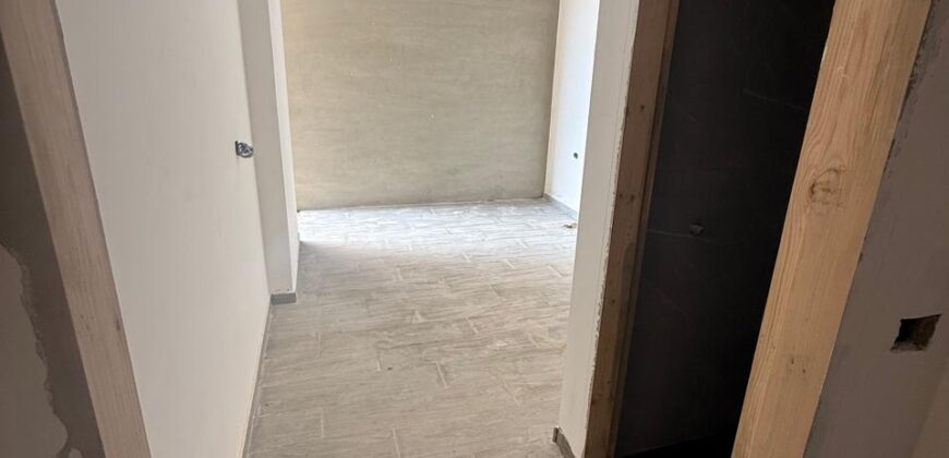 For Sale: Apartment in Daychounieh