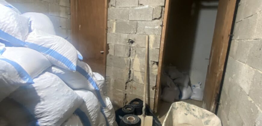 For Sale: Warehouse in Dekweneh