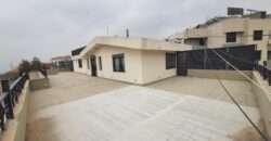 For Sale: Apartment in Mansourieh