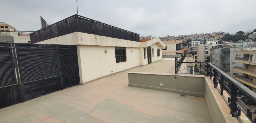 For Sale: Apartment in Mansourieh