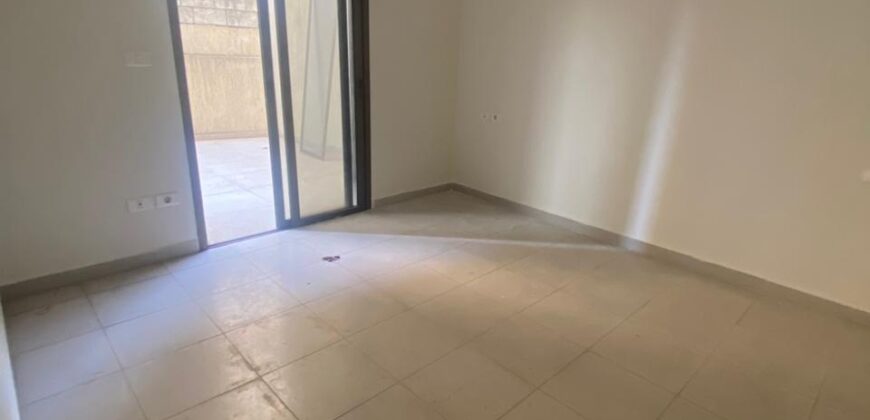 For Sale: Apartment in Naccache