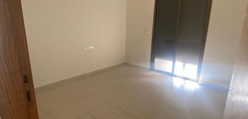 For Sale: Apartment in Naccache