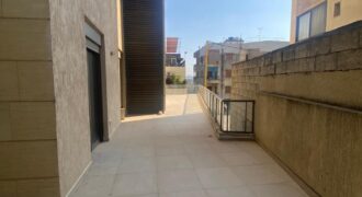 For Sale: Apartment in Naccache