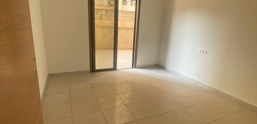 For Sale: Apartment in Naccache