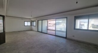 For Sale: Apartment in Ras El Nabeh