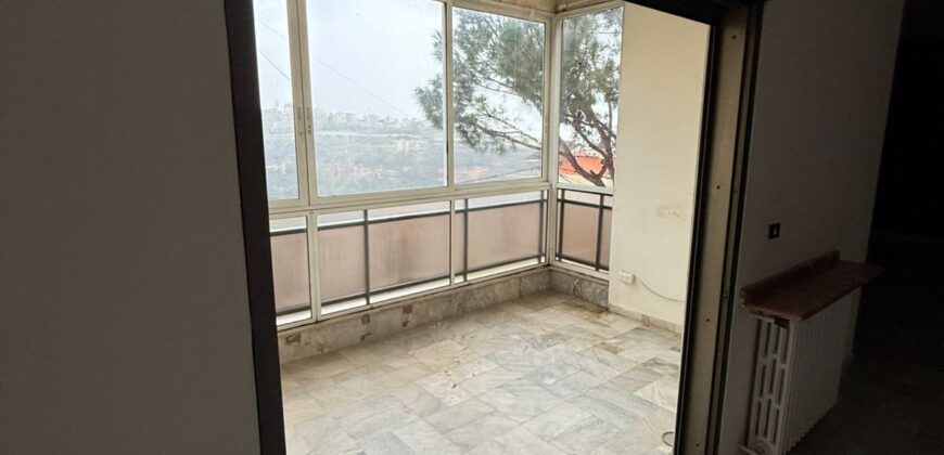For Sale: Apartment in Mansourieh