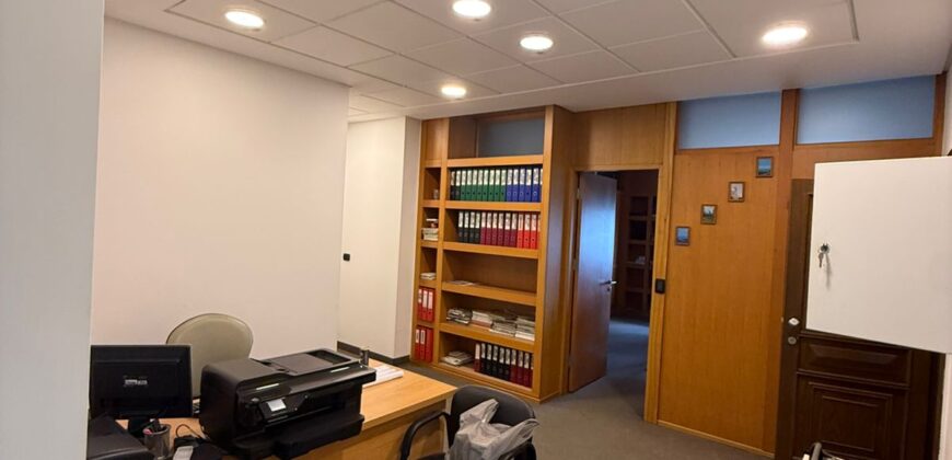 For Sale: Office in Mansourieh