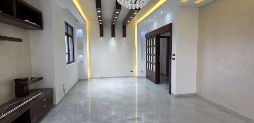 For Sale: Apartment in Horsh Tabet