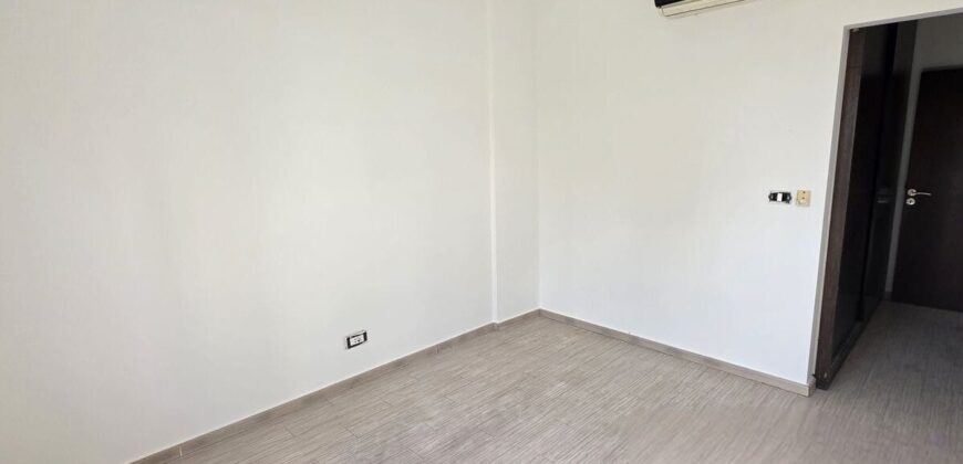 For Sale: Apartment in Horsh Tabet