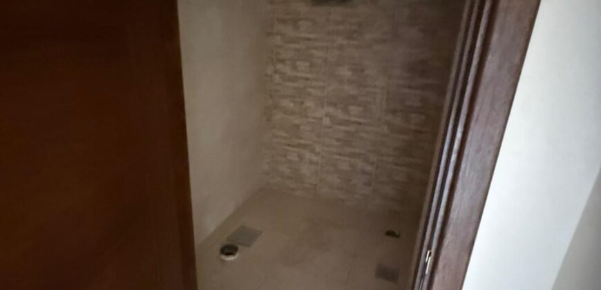 For Sale: Apartment in Dekweneh
