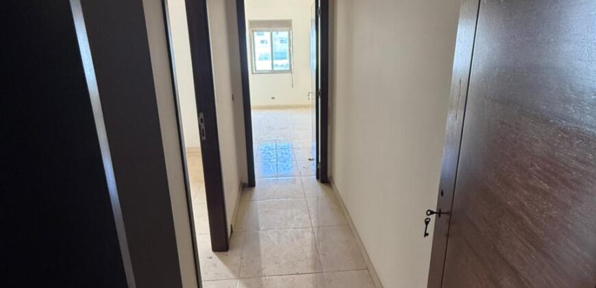For Sale: Apartment in Dekweneh