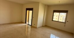 For Sale: Apartment in Dekweneh