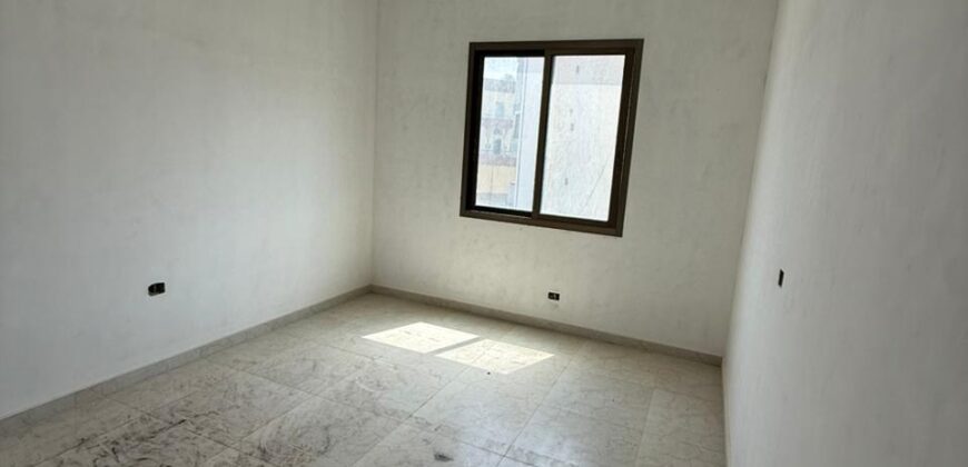 For Sale: Apartment in Dekweneh