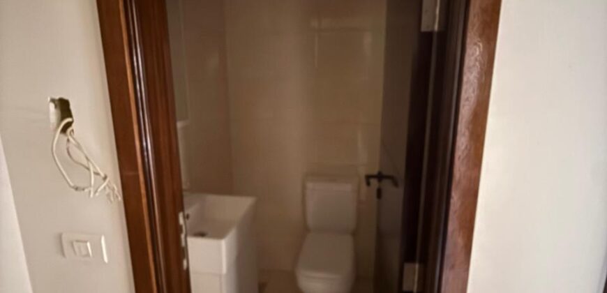 For Sale: Apartment in Ain Najem