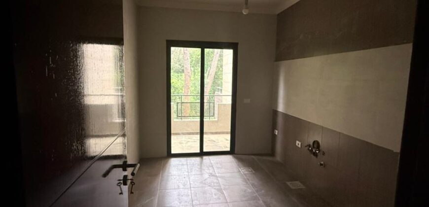 For Sale: Apartment in Ain Najem