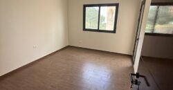 For Sale: Apartment in Ain Najem