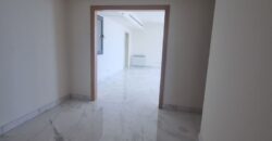 For Sale: Apartment in Ain el Mraisseh