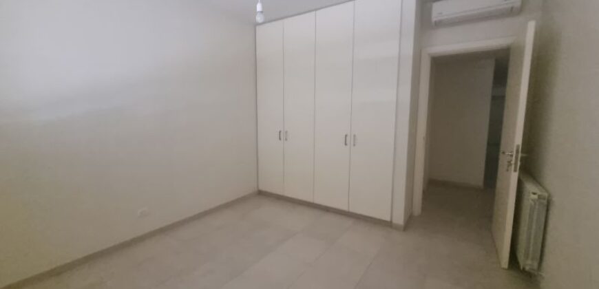 For Sale: Apartment in Rmeil-Achrafieh