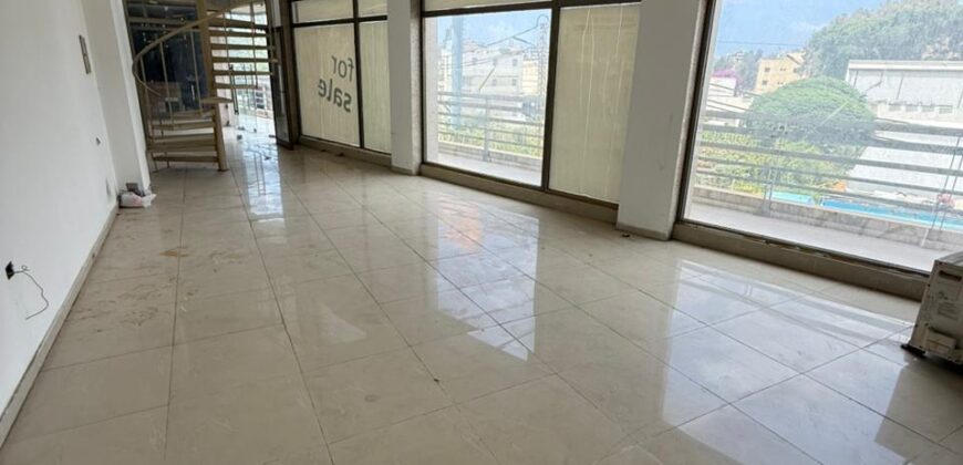 For Sale: Shop in Hazmieh