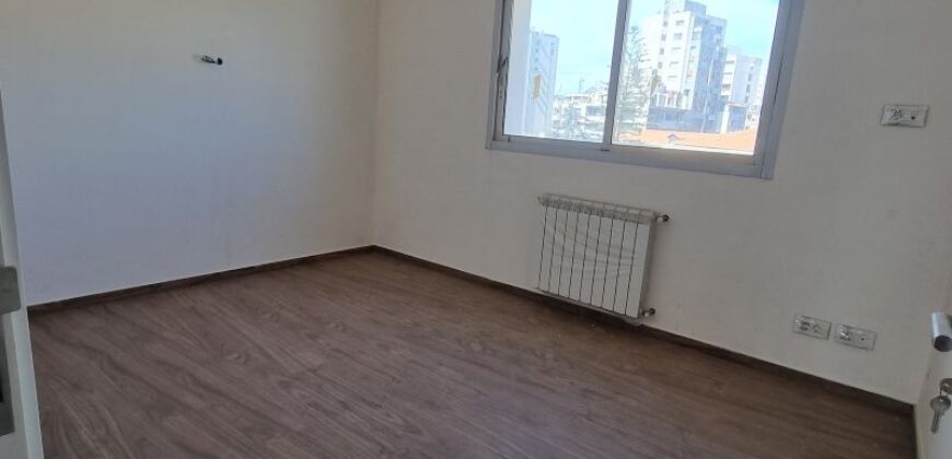 For Sale: Apartment in Achrafieh
