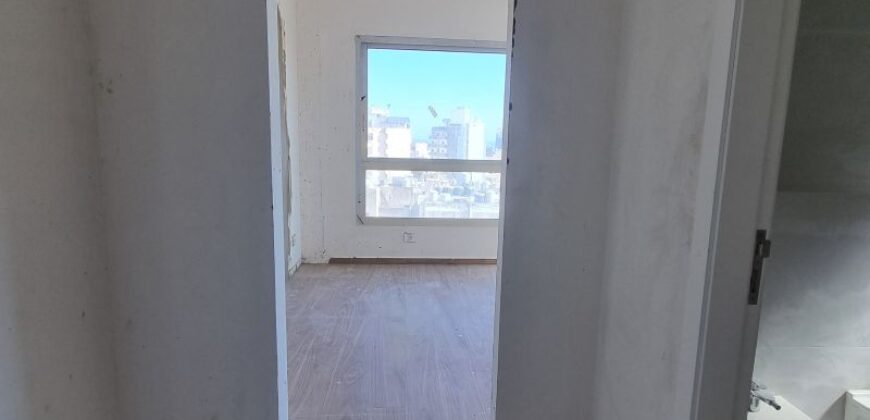 For Sale: Apartment in Achrafieh