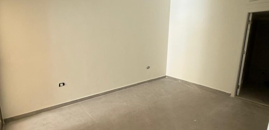 For Sale: Apartment in Mar Roukouz