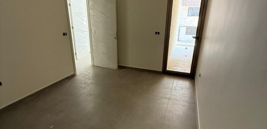 For Sale: Apartment in Mar Roukouz