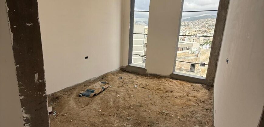 For Sale: Apartment in Dekwaneh